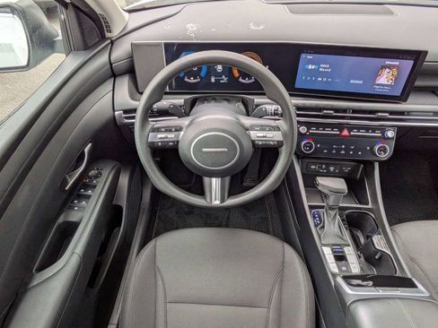 Used 2025 Hyundai Tucson SEL FWD image 15