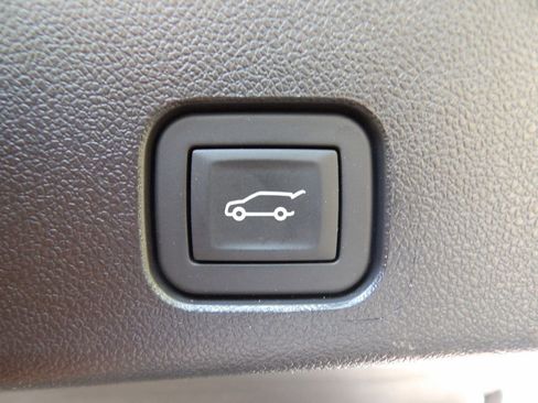 Used 2025 GMC Acadia AT4 w/ Luxury Package AWD/4WD image 28