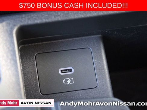 New 2025 Nissan Versa SR w/ Trunk Package image 29