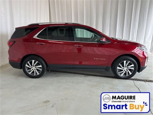 Used 2022 Chevrolet Equinox Premier image 2
