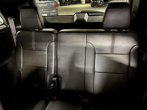 Used 2023 Chevrolet Traverse RS AWD/4WD image 15