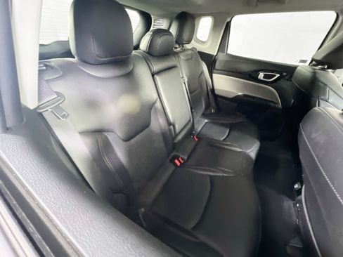 Used 2022 Jeep Compass Limited w/ Sun and Sound Group AWD/4WD image 25