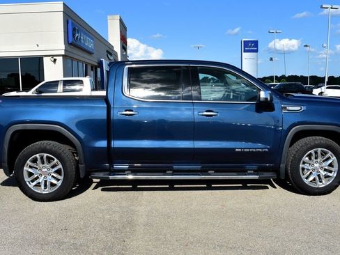 Used 2021 GMC Sierra 1500 SLT AWD/4WD image 2