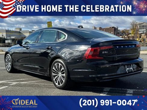 Used 2023 Volvo S90 B6 Plus AWD/4WD image 3