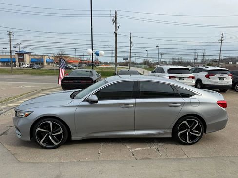 Used 2019 Honda Accord Sport image 7