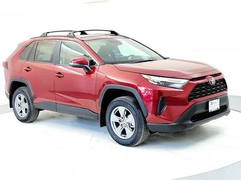 New 2025 Toyota RAV4 XLE image 7