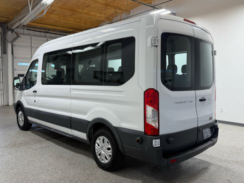 Used 2017 Ford Transit 350 XLT image 2