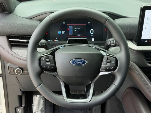 New 2026 Ford Explorer Platinum RWD image 19