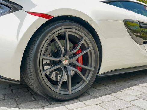Used 2017 McLaren 570S Coupe RWD image 60