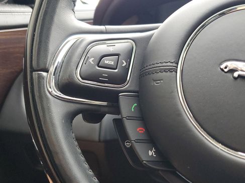 Used 2019 Jaguar XJ L Supercharged image 24