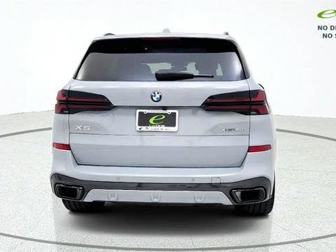 Used 2025 BMW X5 xDrive40i w/ M Sport Package AWD/4WD image 7