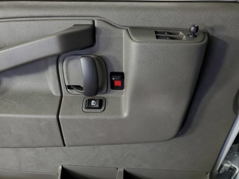 New 2026 Chevrolet Express 2500 w/ Driver Convenience Package RWD image 30