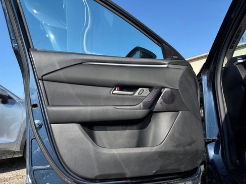 Used 2025 MAZDA CX-50 AWD 2.5 S w/ Premium Package image 18