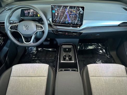 New 2025 Volkswagen ID.4 Pro image 12