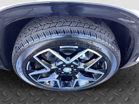 New 2026 Chevrolet Traverse High Country w/ LPO, Floor Liner Package image 25