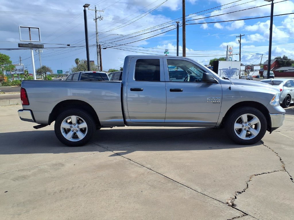 Used 2024 RAM 1500 Classic SLT AWD/4WD image 9