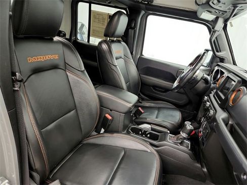 Used 2021 Jeep Gladiator Mojave w/ Cold Weather Group image 34