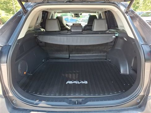 Certified 2021 Toyota RAV4 XLE Premium AWD/4WD image 29
