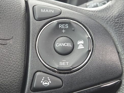 Certified 2020 Honda HR-V Touring image 11