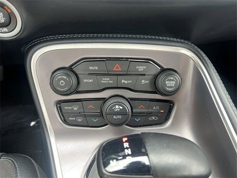 Used 2022 Dodge Challenger R/T w/ T/A Package image 22