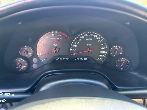 Used 1999 Chevrolet Corvette Convertible w/ Memory Pkg image 35