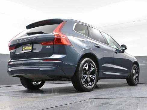 Used 2022 Volvo XC60 B5 Momentum w/ Climate Package image 53
