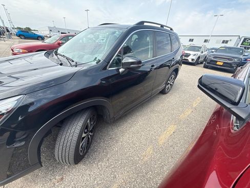 Used 2020 Subaru Forester Limited w/ Popular Package #3 AWD/4WD image 4