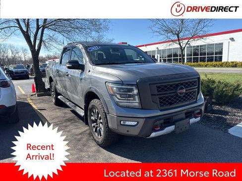 Used 2021 Nissan Titan PRO-4X w/ Pro-4x Convenience Package image 1