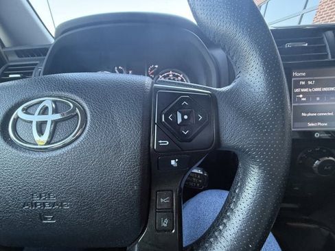 Used 2022 Toyota 4Runner TRD Off-Road Premium AWD/4WD image 21