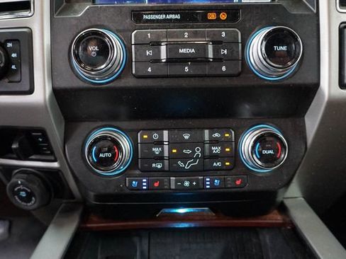 Used 2021 Ford F250 King Ranch w/ King Ranch Ultimate Package AWD/4WD image 19