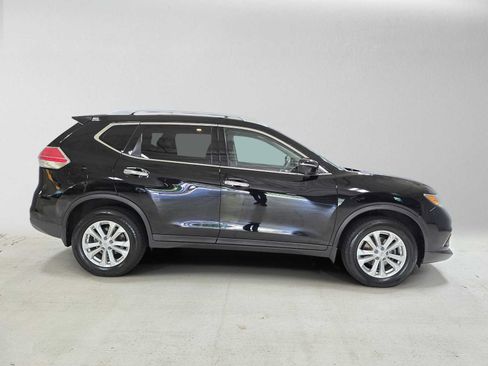 Used 2014 Nissan Rogue SV w/ SV Premium Package AWD/4WD image 2