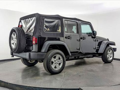 Used 2018 Jeep Wrangler Unlimited Sport S AWD/4WD image 8
