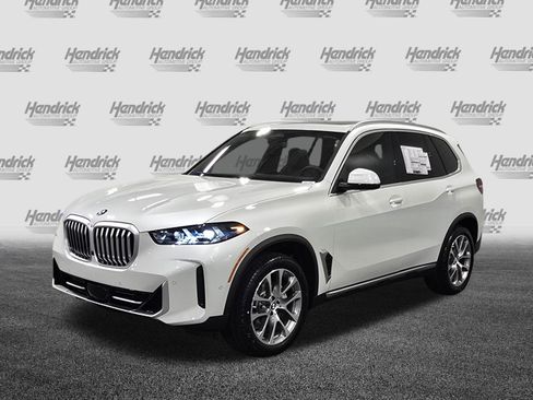 New 2026 BMW X5 sDrive40i w/ Premium Package image 3