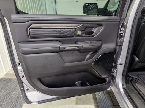 Used 2025 RAM 1500 Limited image 10