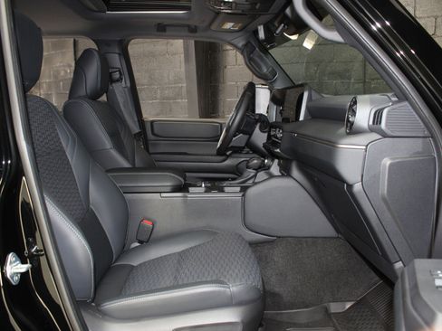 Used 2025 Toyota Land Cruiser image 40