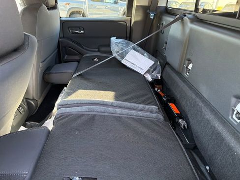 New 2026 Nissan Frontier SV w/ SV Convenience Package image 30