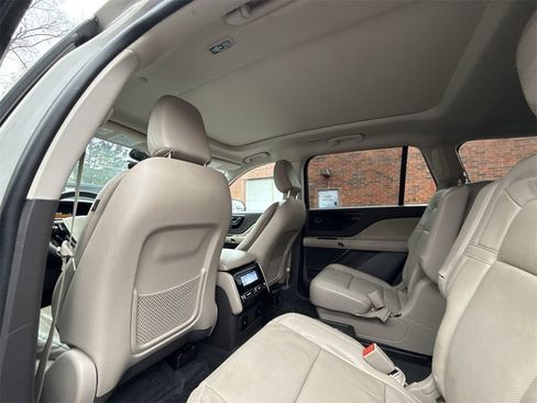 Certified 2023 Lincoln Aviator Reserve w/ Elements Package Plus image 25