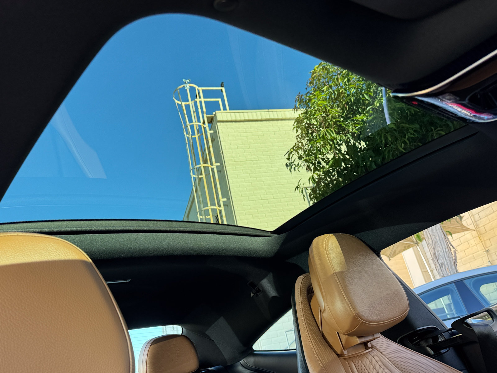 New 2027 Mercedes-Benz CLE 450 4MATIC Coupe image 3