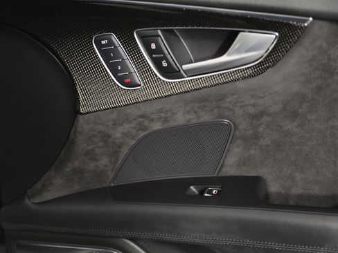 Used 2017 Audi S7 Premium Plus w/ S7 Sport Package image 9