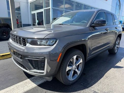 New 2026 Jeep Grand Cherokee Limited AWD/4WD image 4