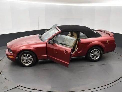 Used 2005 Ford Mustang Premium RWD image 7