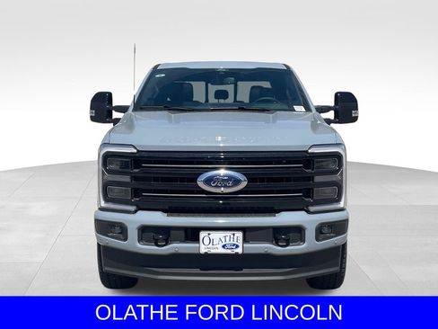 New 2026 Ford F250 Platinum AWD/4WD image 8