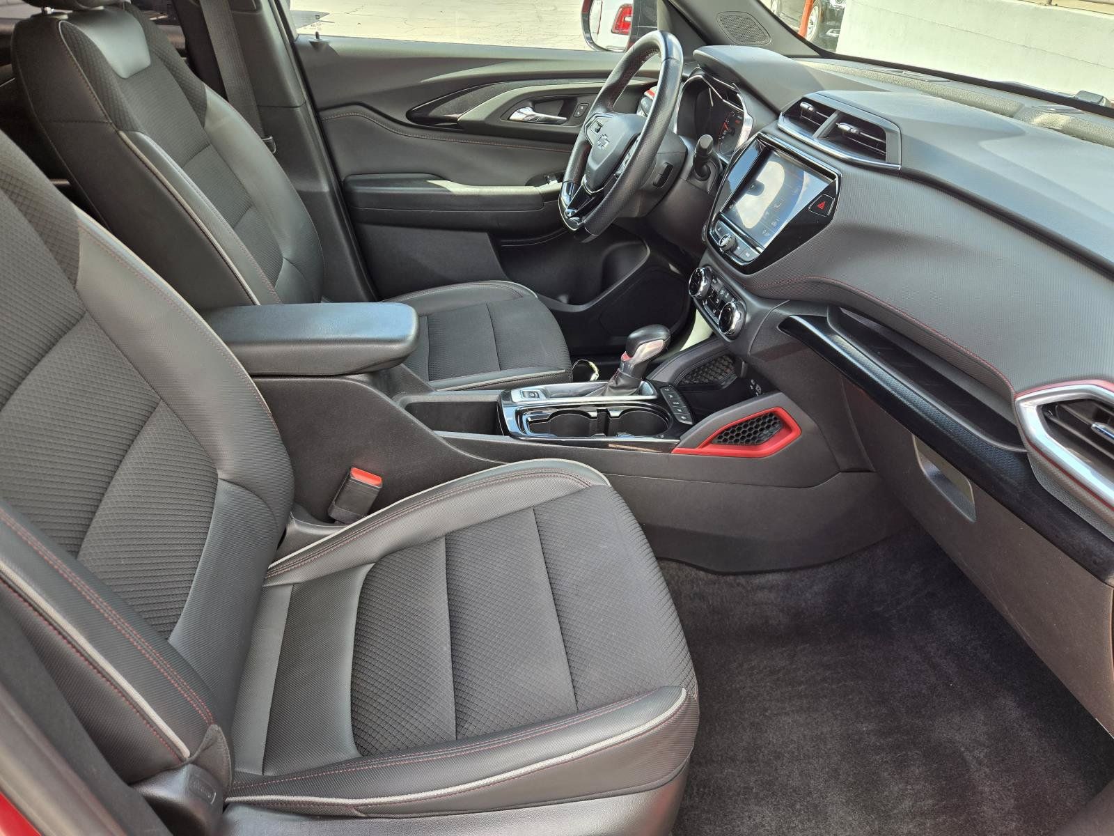 Used 2021 Chevrolet TrailBlazer RS w/ Convenience Package FWD image 34