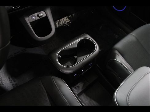 Certified 2024 Hyundai Ioniq 5 Limited AWD/4WD image 17
