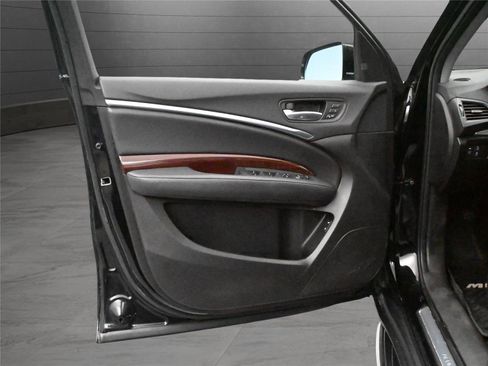 Used 2016 Acura MDX SH-AWD w/ Technology Package image 11