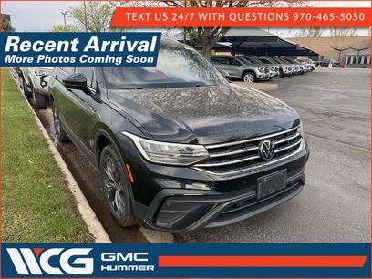 Used 2022 Volkswagen Tiguan SE w/ Panoramic Sunroof Package
