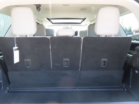 Used 2025 Ford Expedition Active AWD/4WD image 31
