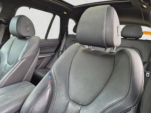 Used 2020 BMW X5 sDrive40i w/ M Sport Package RWD image 5