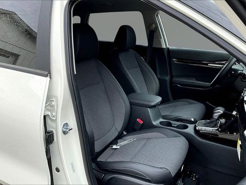 New 2026 Kia Seltos S AWD/4WD image 11