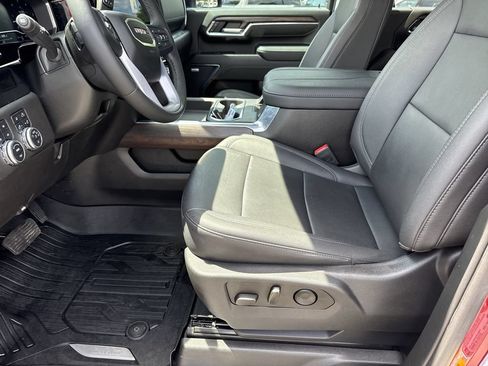 Used 2024 GMC Sierra 2500 SLT w/ SLT Premium Package AWD/4WD image 9